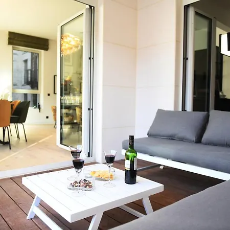 Apartment Women Of The World - *