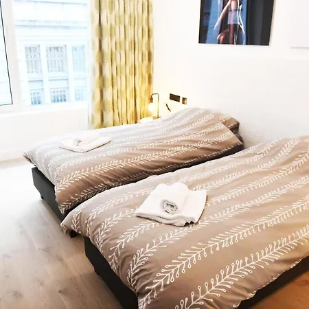 Apartment Women Of The World - *